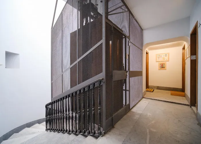 Elinor's Little Refuge Buddyrent