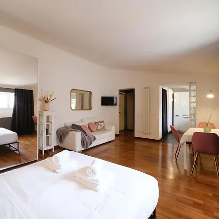 Elinor's Little Refuge Buddyrent *